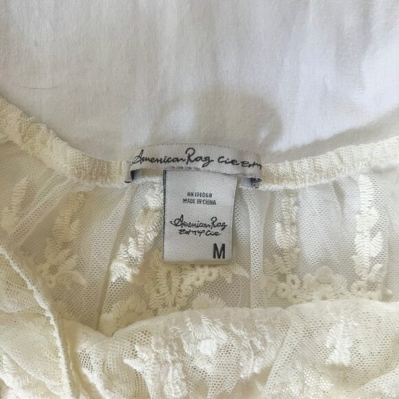 American Rag Cie Entry Off The Shoulder Lace Top - Picture 4 of 4